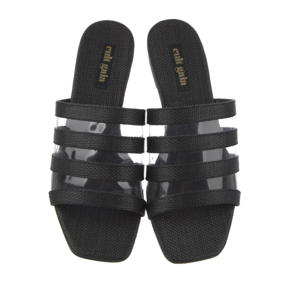 Perfect for summer!! Cult Gaia Sarelle Sandals Black woven PVC flat 38 - 8